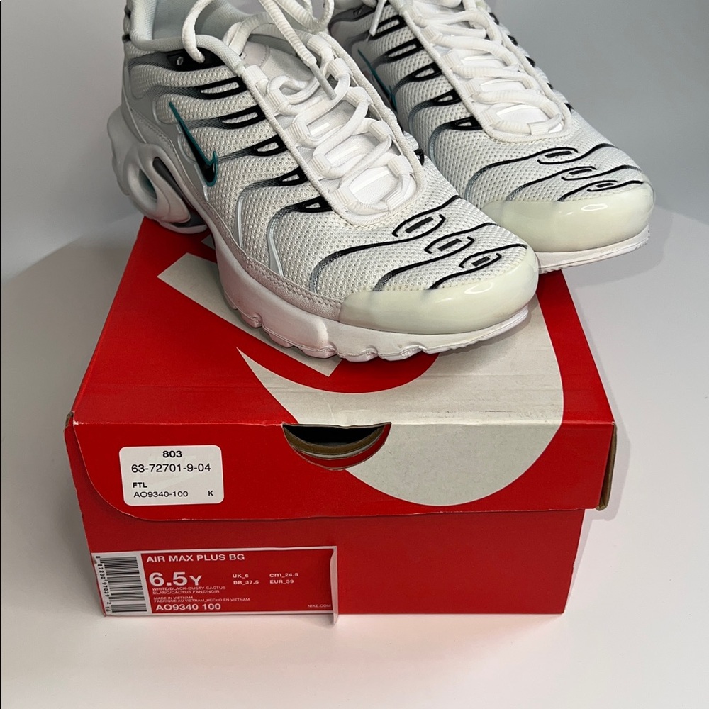 🩵NWT NIKE AIR MAX PLUS BG SIZE 6.5y - Picture 12 of 13